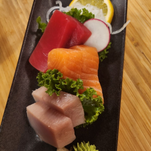 Appetizer Sashimi (6 pcs)