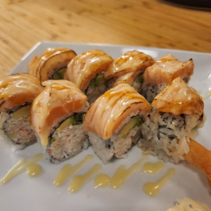 Aburi Salmon Roll
