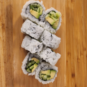 Avocado-Cucumber Roll (6 pcs)
