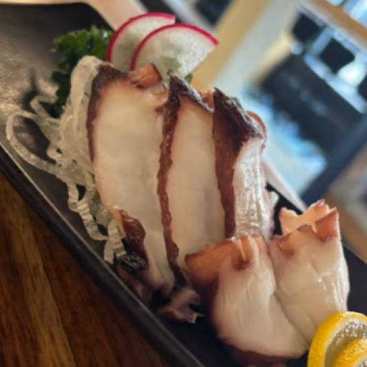 Tako Sashimi (Octopus) (5 pcs)