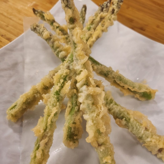 Asparagus Tempura (6 pcs)