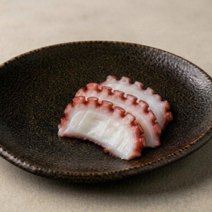 Tako Sashimi (3 pcs)