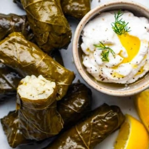 Dolmades (6 pcs)