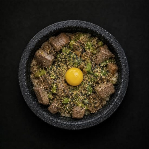 Steak Dolsot / 스테이크 돌솥비빔밥