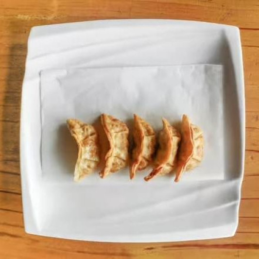Gyoza (8 pcs)