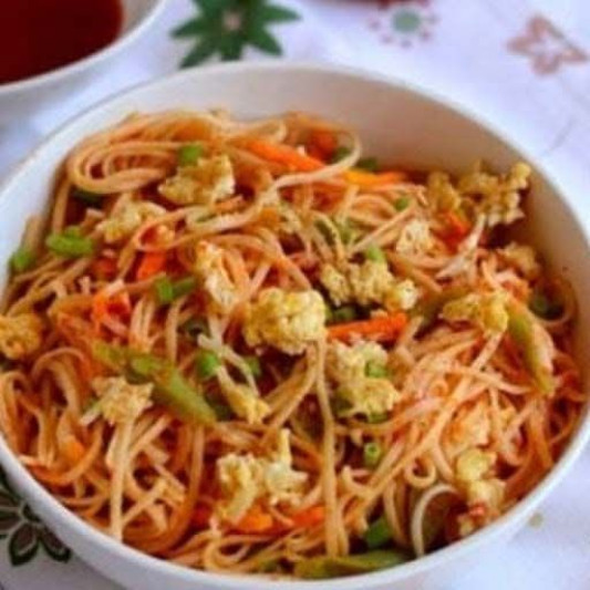 Egg Noodles Schezwan Style