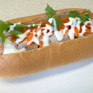 B&aacute;nh M&igrave; Ham / B&aacute;nh M&igrave; Chả Lụa, Ch&agrave; B&ocirc;ng
