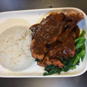 Pan-Fried Pork Chop and Black Pepper Sauce with Rice 黑椒猪扒饭