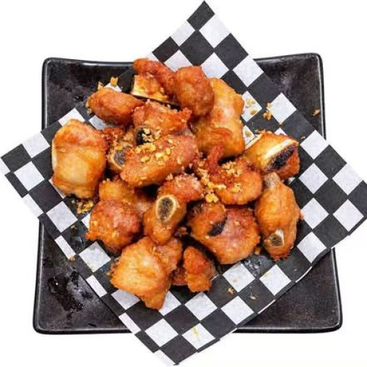 Crispy Garlic Pork Short Ribs 桥头蒜香骨