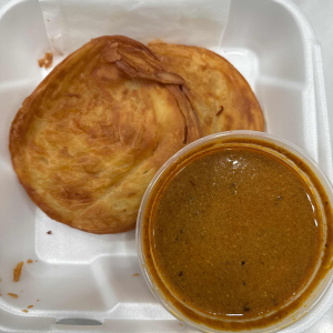Poricha Parotta (2 pcs) & Non-Vegetarian Salna (Plain)
