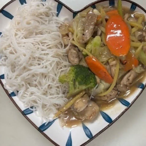 G&agrave; Gừng X&agrave;o Rau