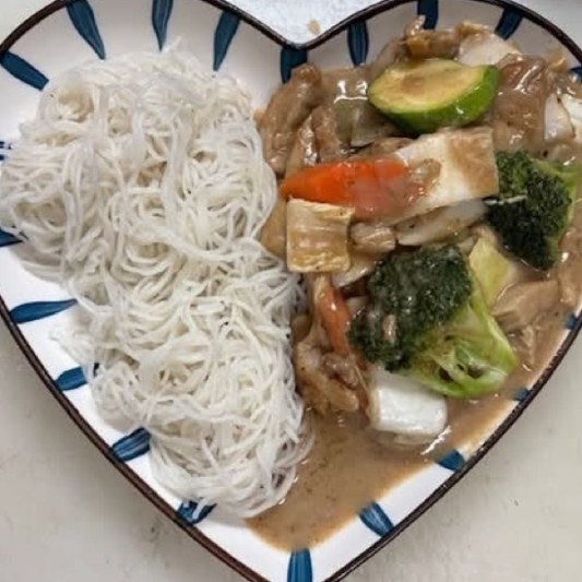 G&agrave; X&agrave;o Sốt Đậu Phộng