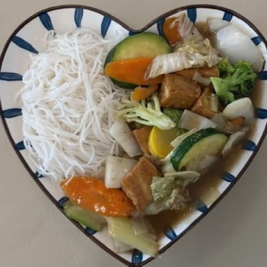 Vietnamese-Style Saut&eacute;ed Tofu and Vegetables