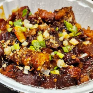 Bul Jokbal / 매운불족발 