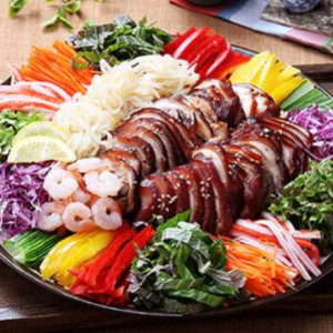 Naengche Jokbal / 냉채족발 