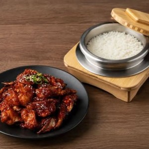 Sotti Yangnyeom Gejang Table (Spicy Marinated Crab)