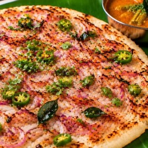 Onion Chilli Uttapam