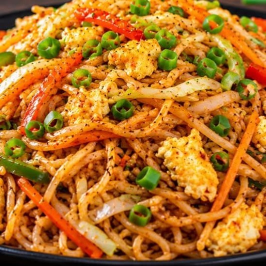 Egg Hakka Noodles