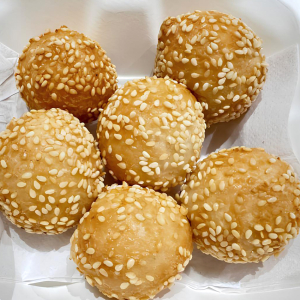 16. Deep Fried Sesame Balls (6 pcs)