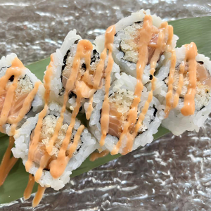 Spicy Salmon Roll (6 pcs)