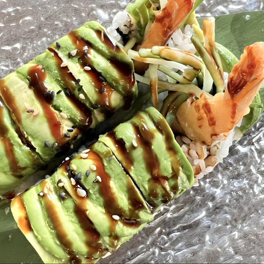 Green Dragon Roll (8 pcs)
