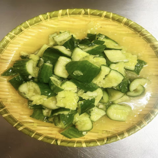 41. Garlic Cucumber Salad 蒜泥黄瓜