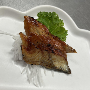 Eel Sashimi (3 pcs)