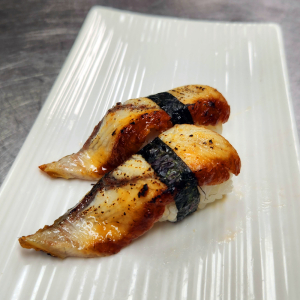 Eel Sushi (2 pcs)