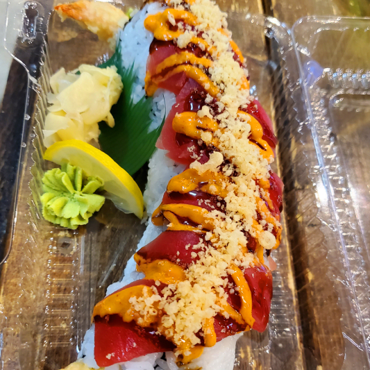 Crazy Tuna Roll (8 pcs)