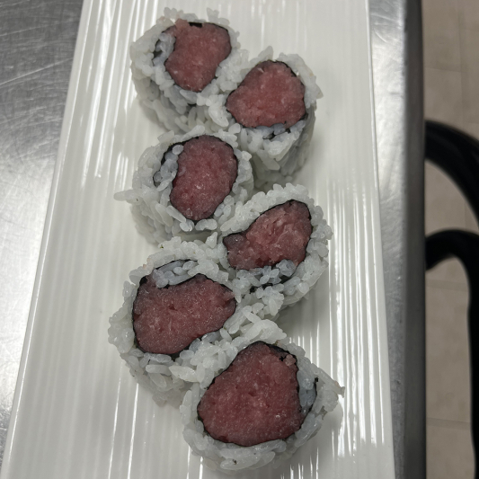 Tuna Roll (6 pcs)