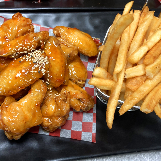 Hong Kong Chicken Wings and Fries
