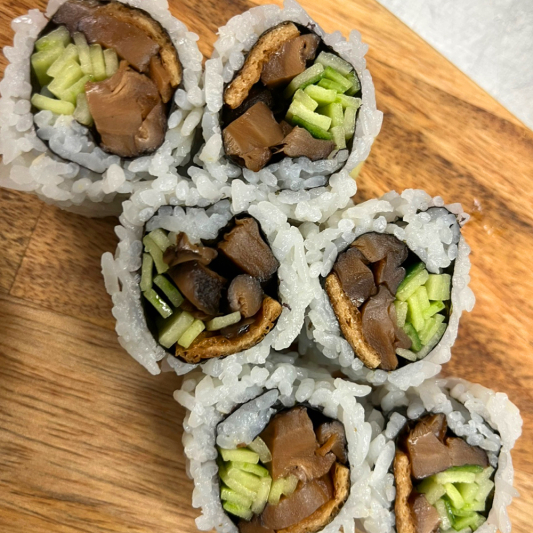 Shiitake Mushroom Roll (6 pcs)