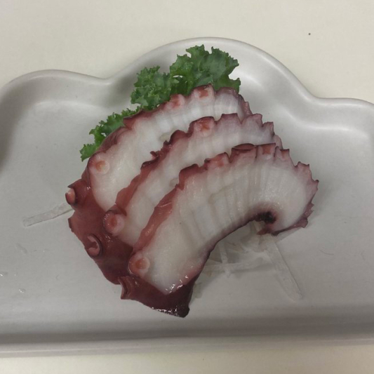 Octopus Sashimi (3 pcs)